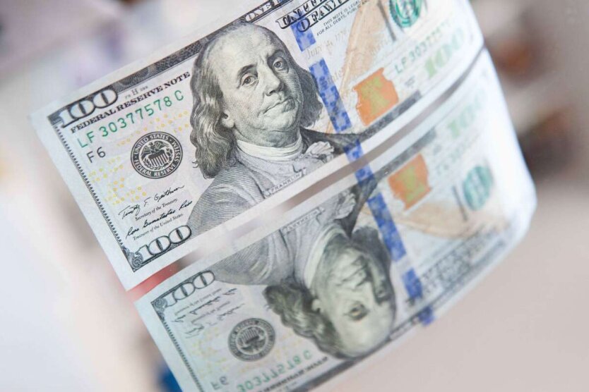 Фальшивые доллары в Украине
