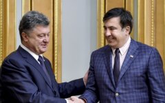 petr-poroshenko-miheil-saakashvili