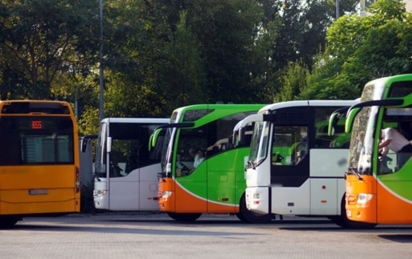 Імпорт автобусів