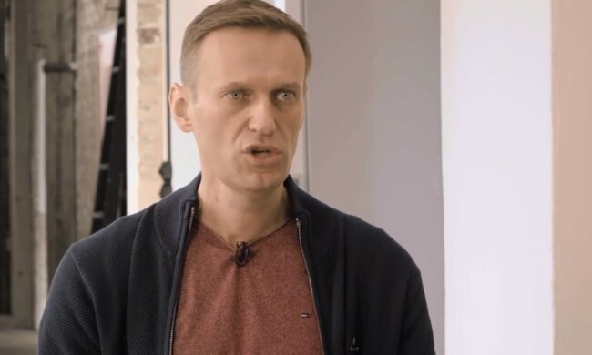 Российский политик Алексей Навальный