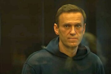 Навального доставили в колонию