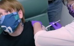 Степанов объяснил условия поставки дополнительных доз вакцины Pfizer от коронавируса
