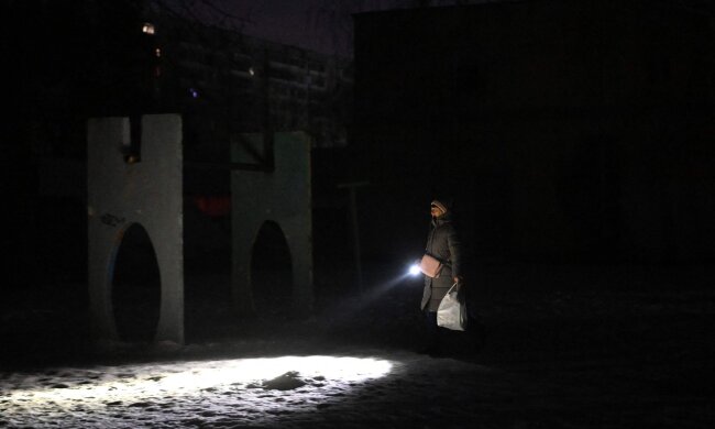 Отключение света / Фото: Sergei GAPON / AFP