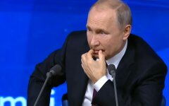Владимир Путин, Отношения Украины с Россией, Санкции Украины против России