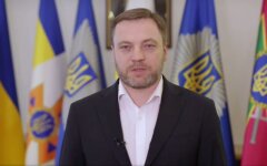 Денис Монастырский, сертификаты вакцинации, подделки