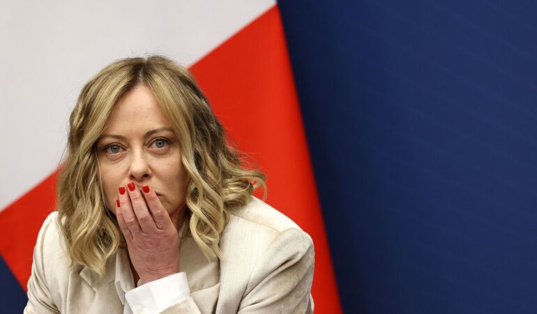 Джорджа Мелоні