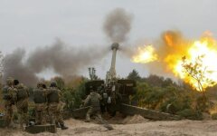 Ukrainian servicemen take part in military drills in Kiev region
