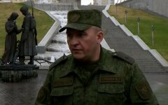 «Будете иметь дело с армией»: министр обороны Беларуси жестко обратился к народу