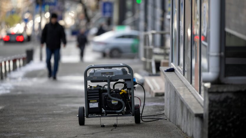 Генератори в Україні / Фото: REUTERS/Thomas Peter