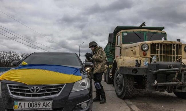 Мобилизация авто в Украине / Фото: EPA