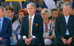Зеленский во время выступления на параде потроллил Януковича и Порошенко