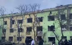 Стало известно о пострадвших из-за авиаудара по роддому в Мариуполе