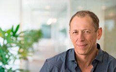 Влад Шмунис