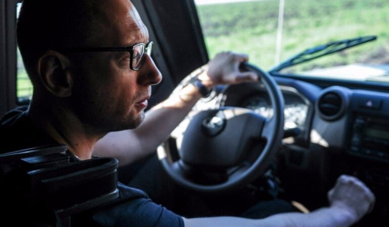 Арсений Яценюк