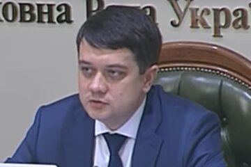 Дмитрий Разумков