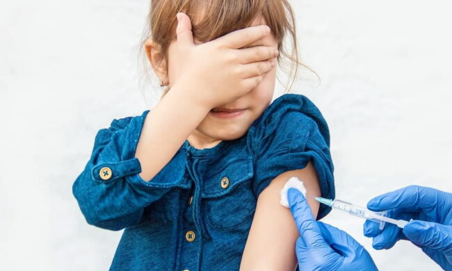 Вакцинація дітей / Фото: Shutterstock