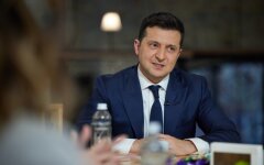 Президент Украины Владимир Зеленский, еПоддержка, пенсионеры, тысяча за вакцинацию