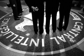 Трамп предоставил ЦРУ новые секретные полномочия, – WSJ