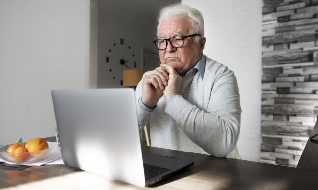 Выплата пенсий / Фото: freepik