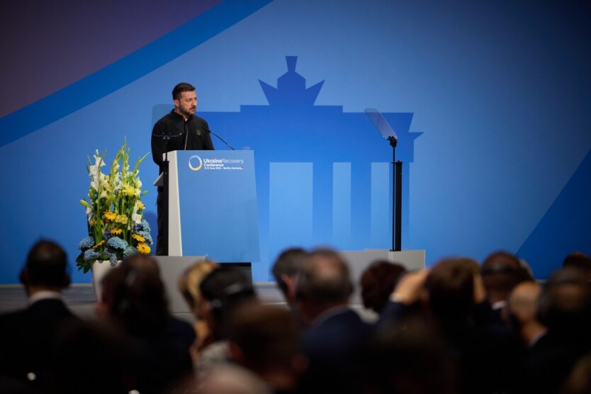 Владимир Зеленский выступил на Ukraine Recovery Conference 2024 в Берлине