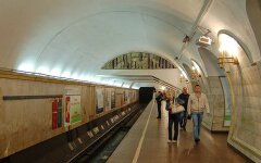 Метро площа Льва Толстого