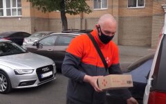 Новая почта объяснила украинцам, что входит в курьерскую доставку посылок