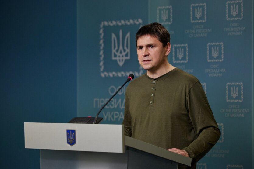Подоляк сказал, что стоит за заявлениями РФ о готовности к переговорам
