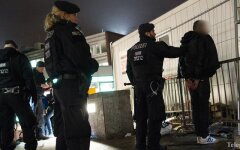 Police search for suspects in Cologne