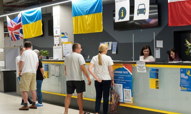 Податки для українців у Польщі / Фото: Getty Images