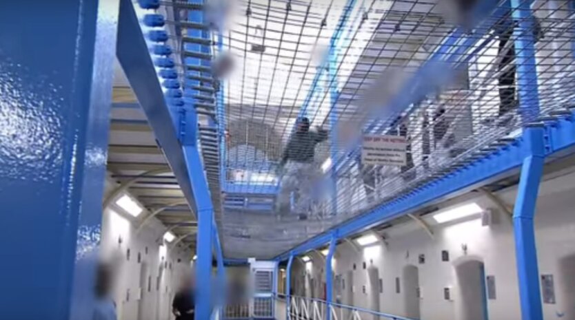 Великобритания выпустит на свободу тысячи заключенных