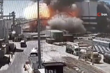 В турецком порту прогремел мощный взрыв: эпицентром стало зернохранилище