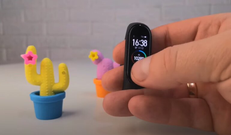 Xiaomi, фитнес-браслет, Mi Band 5