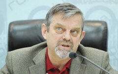 Виктор Небоженко