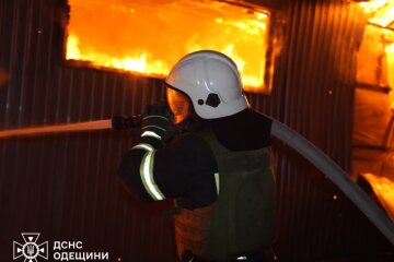 Массированная атака дронов на Одессу: есть жертвы и разрушения