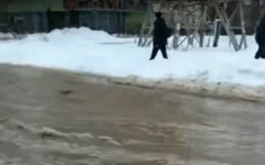 В Киеве произошел мощный прорыв трубы: Видео
