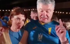 Пьяный Порошенко отреагировал на поражение сборной Украины: видео
