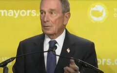 В борьбе против Трампа: Блумберг поддержит Байдена миллионами