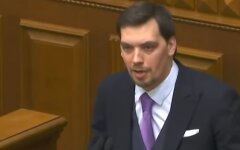 САП взялась за Гончарука из-за вывоза масок из Украины
