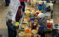 Украинцам показали, как изменились тарифы, минималка, курс доллара, цены на продукты при Зеленском