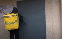 Курьер, Glovo