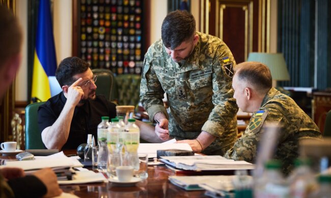 Володимир Зеленський та Олександр Сирський