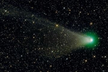 Комета ATLAS