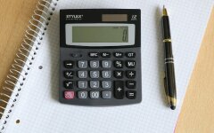 Розрахунок розміру пенсії / Фото: Canva