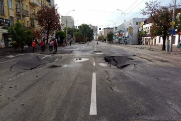 Улица Антоновича после ливня в Киеве