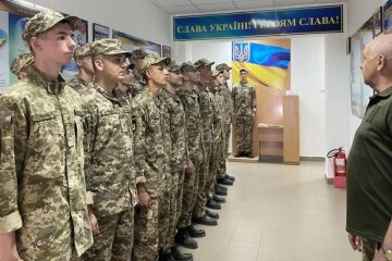 Студенти на військовій підготовці