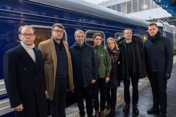 В Киев приехали главы МИД 7 стран-союзниц Украины