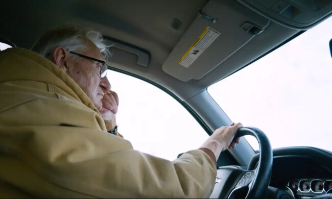 Идентификация пенсионеров / Фото: Depositphotos