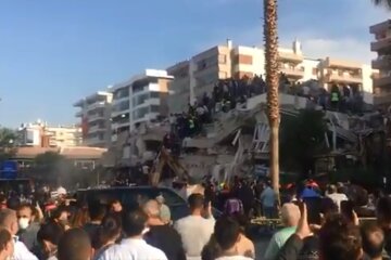 Обрушение дома в Измире, Турция, землетрясение