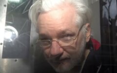 Сноуден призвал Трампа помиловать Ассанжа