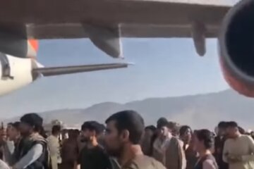 Эвакуация, Афганистан, обстрел самолета, Кабул